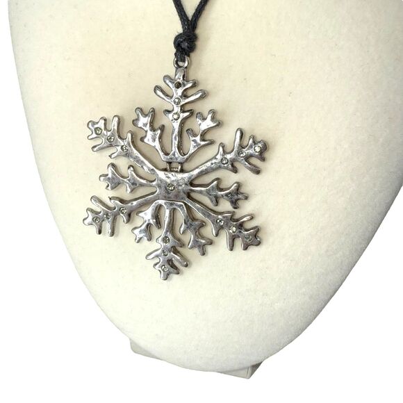 J. Jill Snowflake Necklace Earrings Silver Tone Shimmering Pave Accent Holiday - Picture 4 of 15